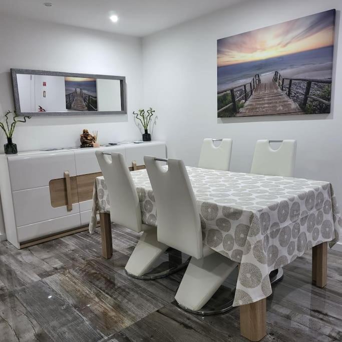 Nandos Apartement コスタ・ダ・カパリカ エクステリア 写真